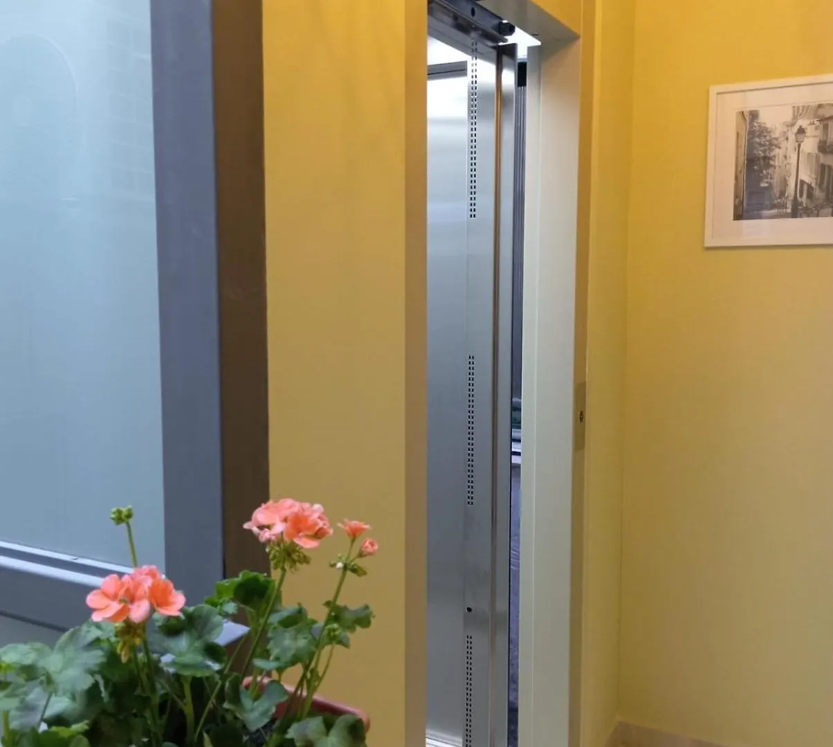 Apartamento Warm Harbor Santa Coloma de Gramenet 0*,  España